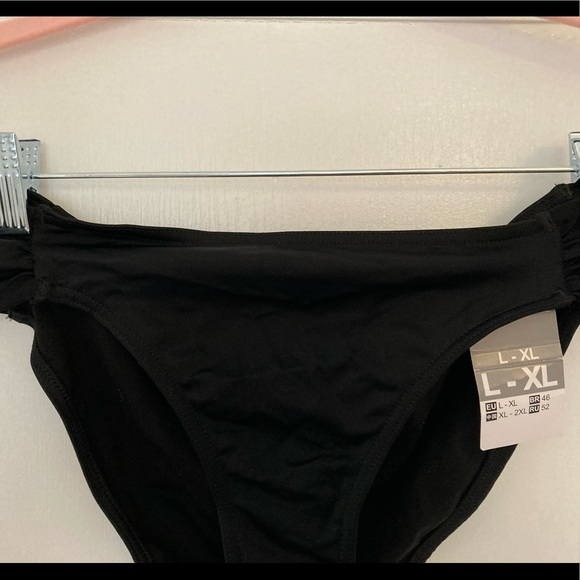 NWT, Decathlon, Bikini Bottom, M/L - Picture 2 of 10